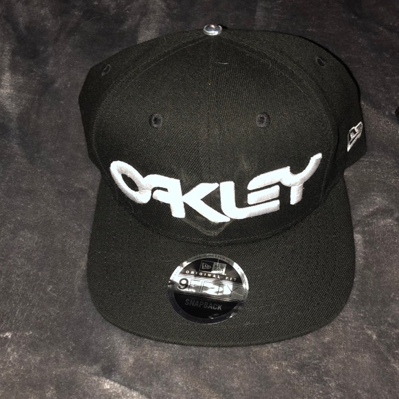oakley new era snapback